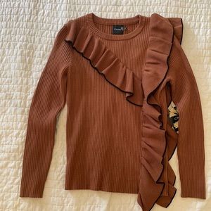 Fitted Ruffle Brown and Black sweater